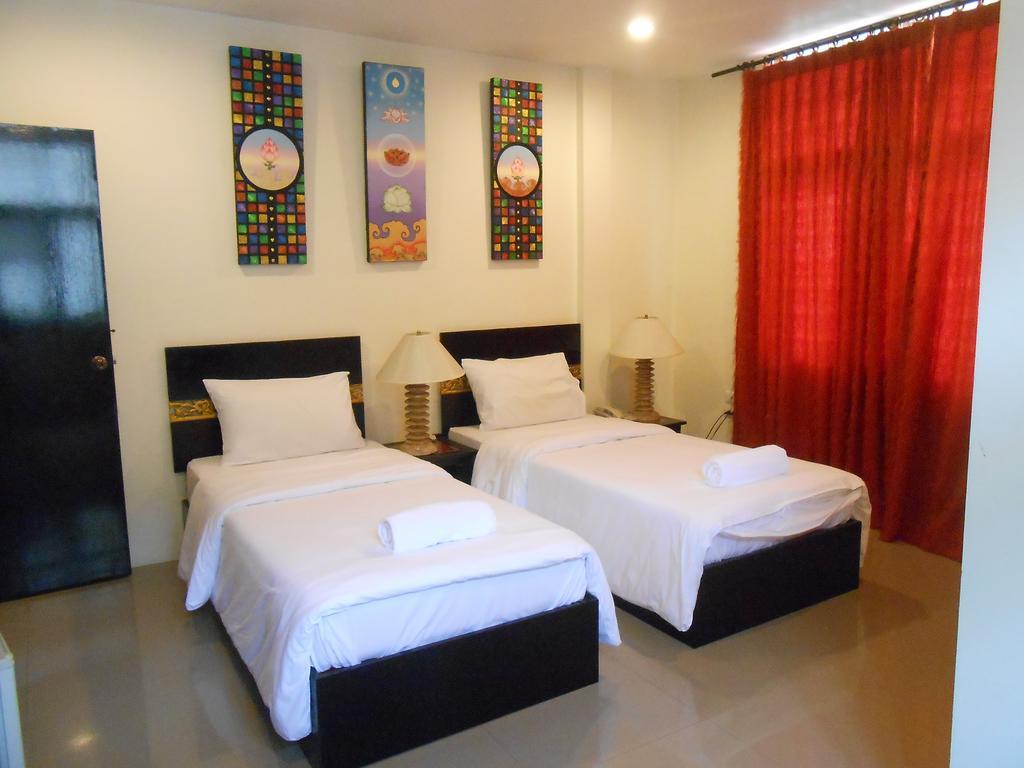 The Bang Khun Phrom Suites Bangkok Kültér fotó